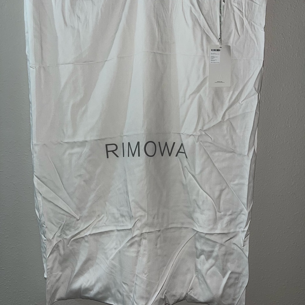 RIMOWA White Protective Luggage Cover with Tag - Picture 2 of 10